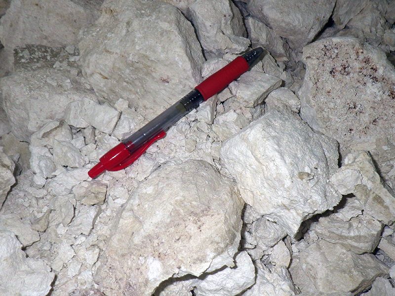 Red pen laying of diatomaceous rocks - Williams Patent Crusher